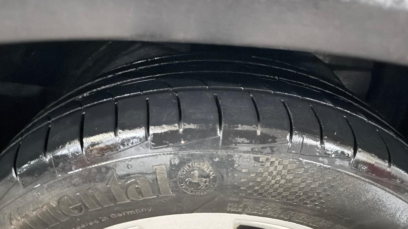 2021 MG HECTOR SUPER HYBRID 1.5 PETROL, Petrol, Manual, 38,638 km, Right Front Tyre Tread