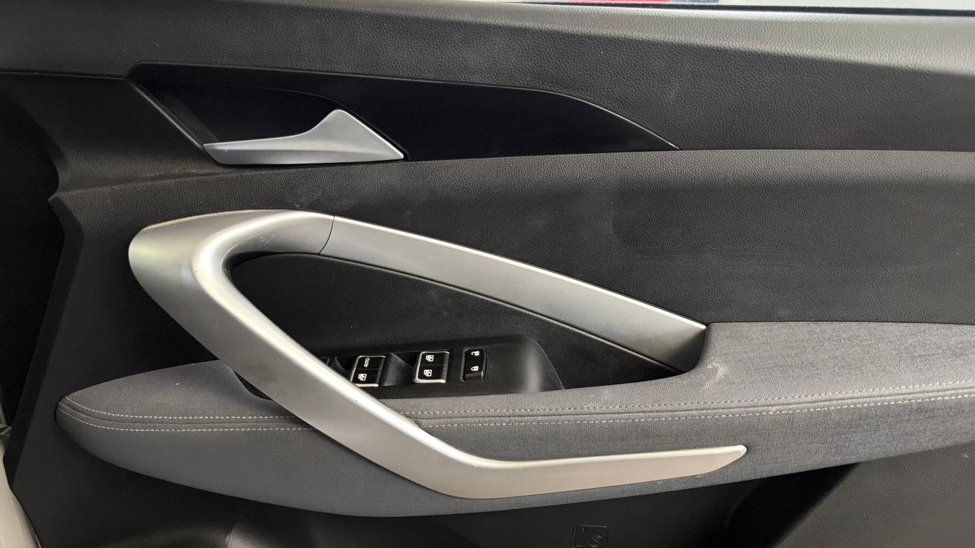 2021 MG HECTOR SUPER HYBRID 1.5 PETROL, Petrol, Manual, 38,638 km, Driver Side Door Panels Control