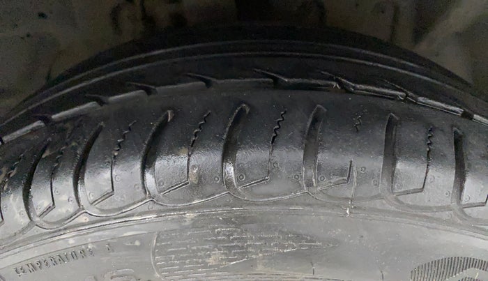 2016 Ford Ecosport TITANIUM 1.5L PETROL AT, Petrol, Automatic, 69,310 km, Right Front Tyre Tread