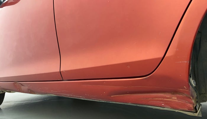 2013 Maruti Swift VDI, Diesel, Manual, 97,933 km, Left running board - Slightly dented
