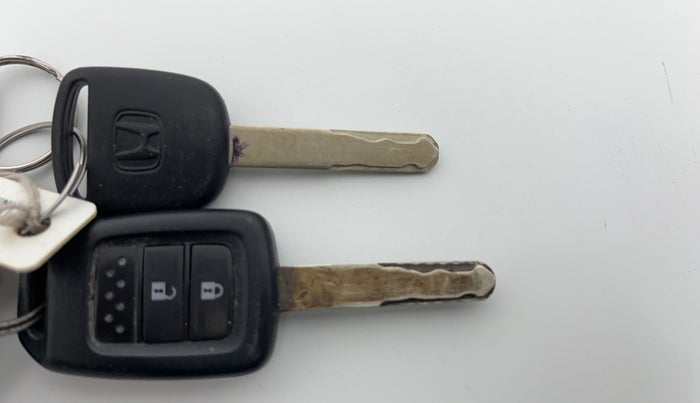 2018 Honda WR-V 1.2L I-VTEC VX MT, Petrol, Manual, 26,475 km, Key Close Up