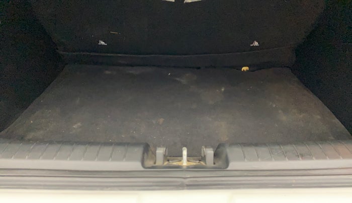 2021 Hyundai VENUE S+ 1.2, Petrol, Manual, 40,817 km, Boot Inside