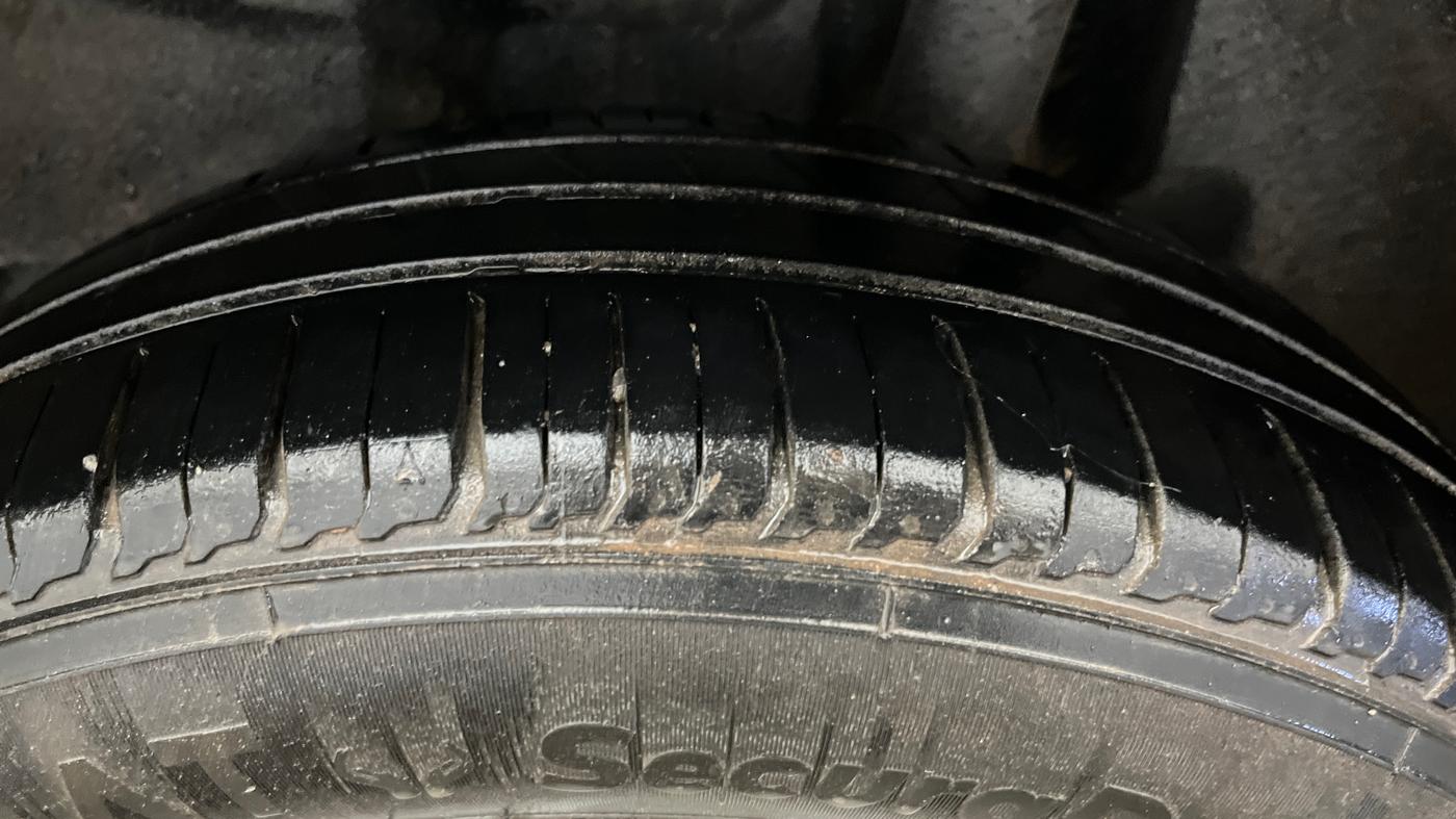 2022 Maruti Swift ZXI, Petrol, Manual, 53,392 km, Left Rear Tyre Tread