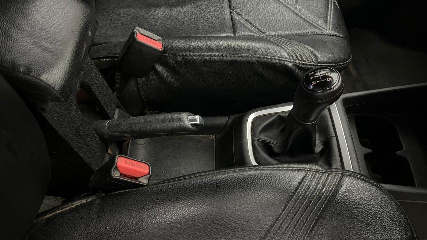 2022 Maruti Swift ZXI, Petrol, Manual, 53,392 km, Gear Lever