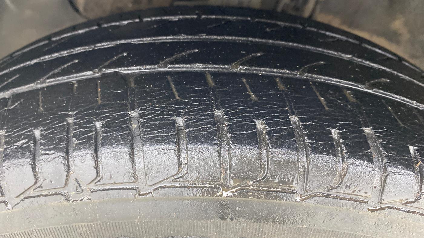 2014 Hyundai Elite i20 SPORTZ 1.2, Petrol, Manual, 43,463 km, Left Front Tyre Tread