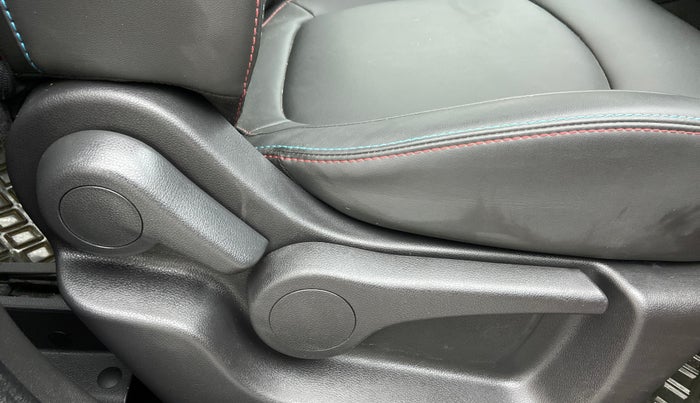 2019 Renault Captur PLATINE PETROL DUAL TONE, Petrol, Manual, 11,108 km, Driver Side Adjustment Panel