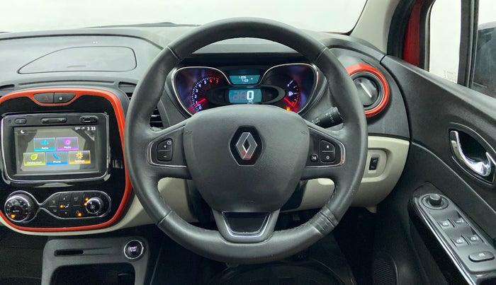 2019 Renault Captur PLATINE PETROL DUAL TONE, Petrol, Manual, 11,108 km, Steering Wheel Close Up