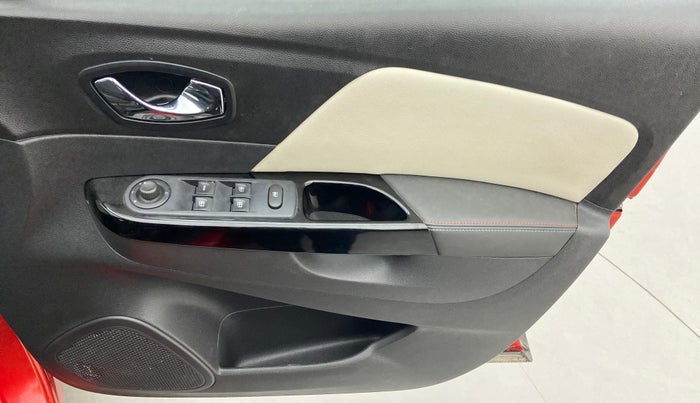 2019 Renault Captur PLATINE PETROL DUAL TONE, Petrol, Manual, 11,108 km, Driver Side Door Panels Control