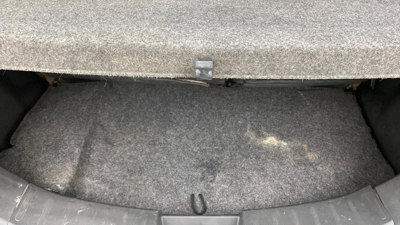 2011 Maruti Wagon R 1.0 VXI, Petrol, Manual, 75,443 km, Boot Inside