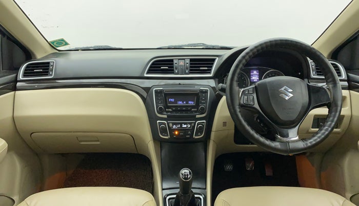 2015 Maruti Ciaz ZXI, Petrol, Manual, 90,356 km, Dashboard