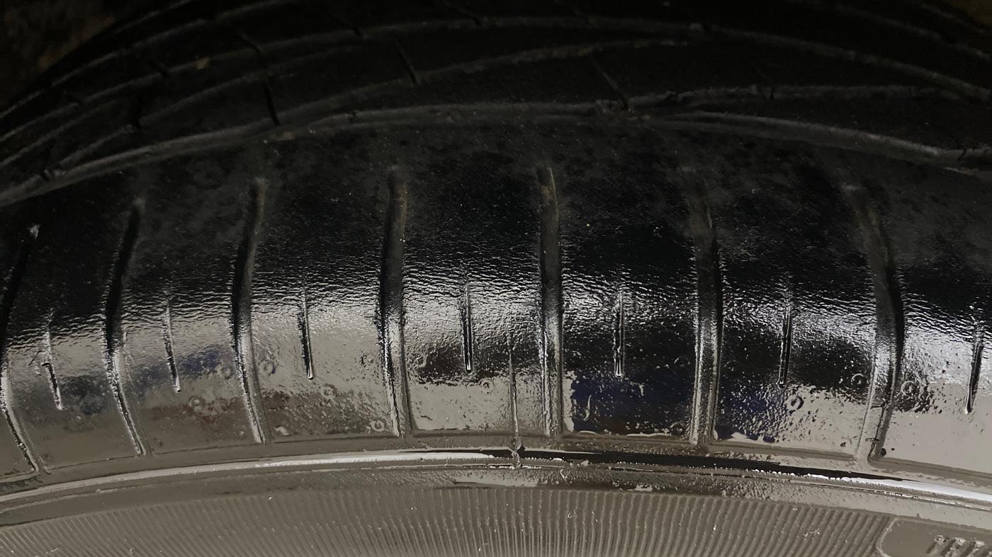 2019 Tata NEXON XMA PETROL, Petrol, Automatic, 97,209 km, Right Rear Tyre Tread