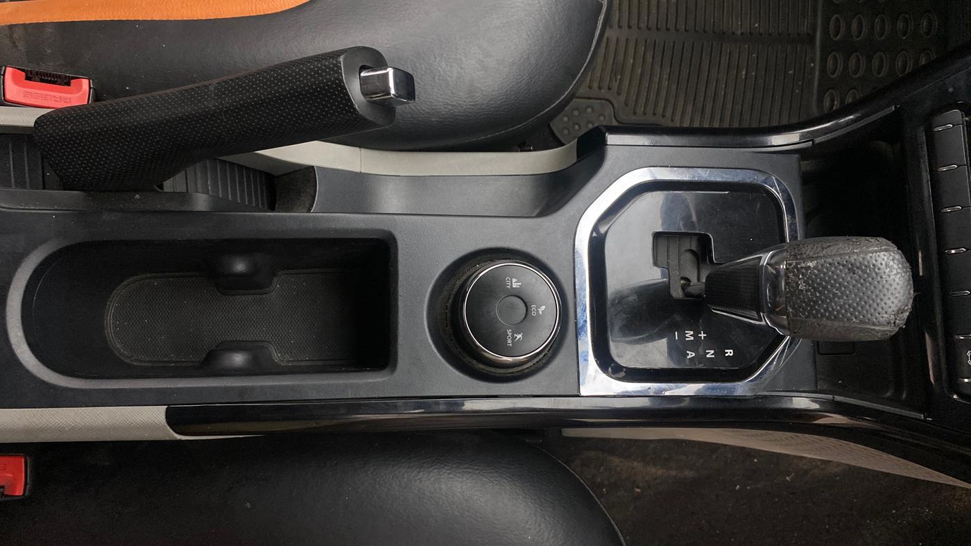2019 Tata NEXON XMA PETROL, Petrol, Automatic, 97,209 km, Gear Lever