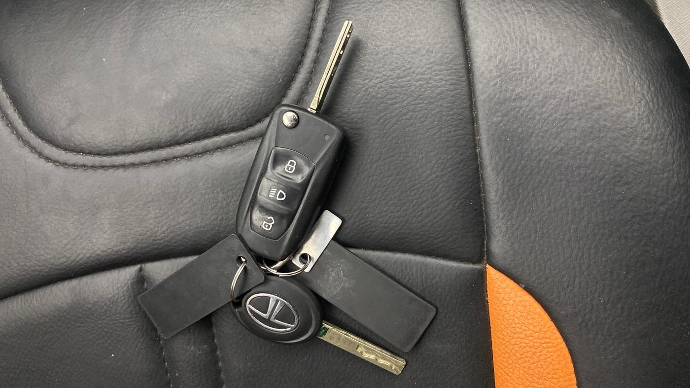 2019 Tata NEXON XMA PETROL, Petrol, Automatic, 97,209 km, Key Close Up