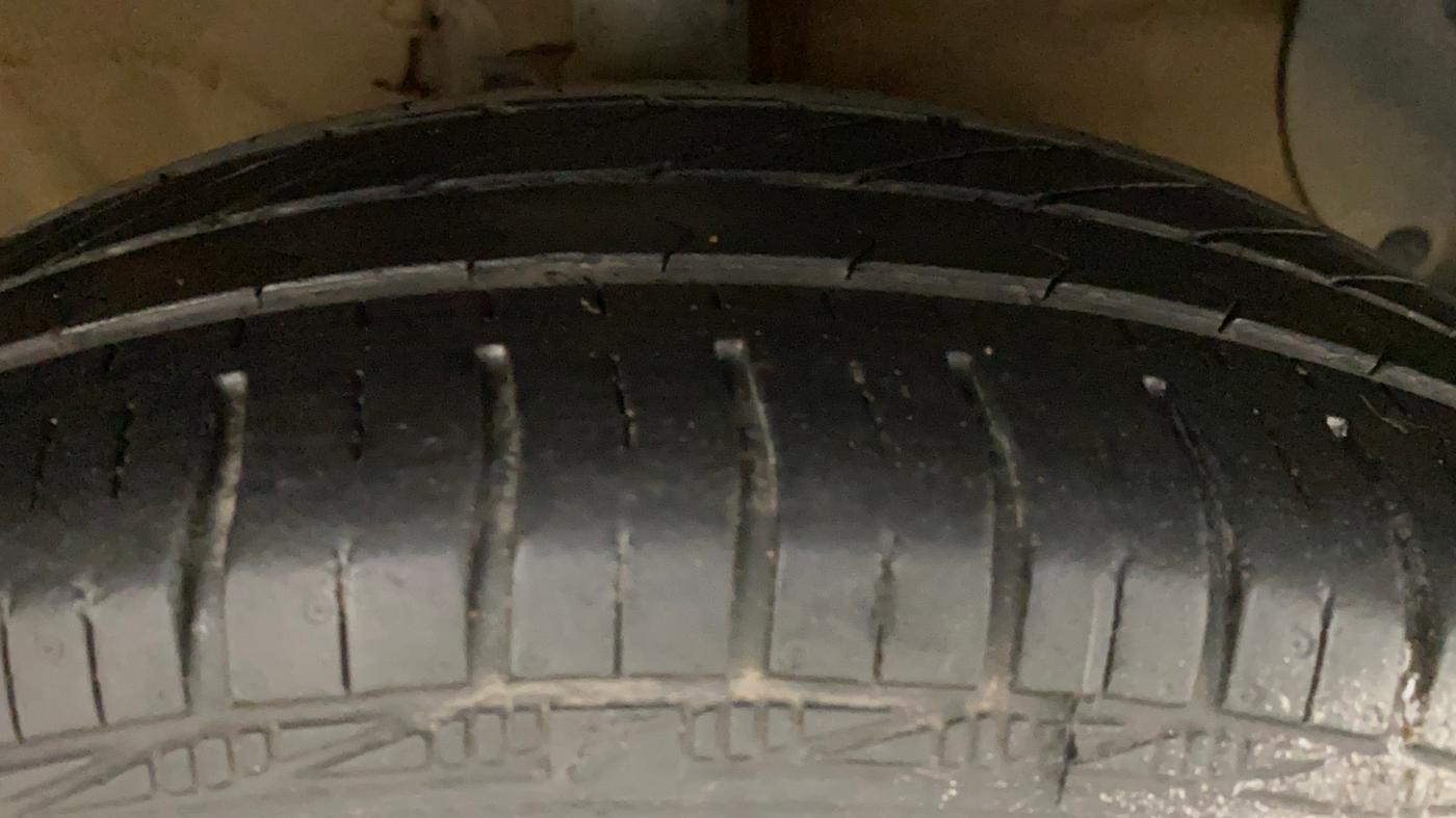 2015 Hyundai Xcent S 1.2, Petrol, Manual, 69,271 km, Right Front Tyre Tread