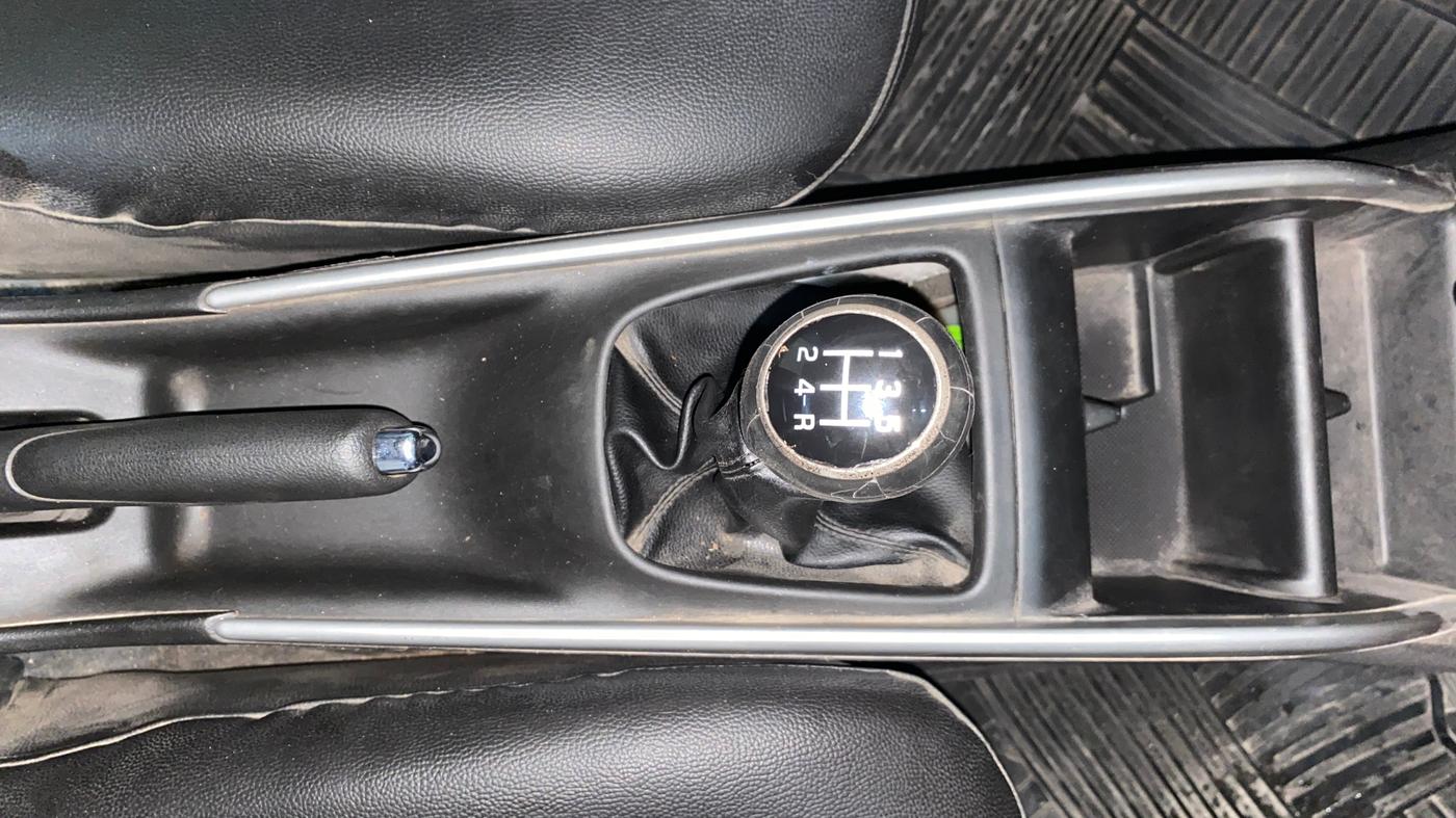 2017 Maruti Baleno DELTA PETROL 1.2, Petrol, Manual, 66,012 km, Gear Lever