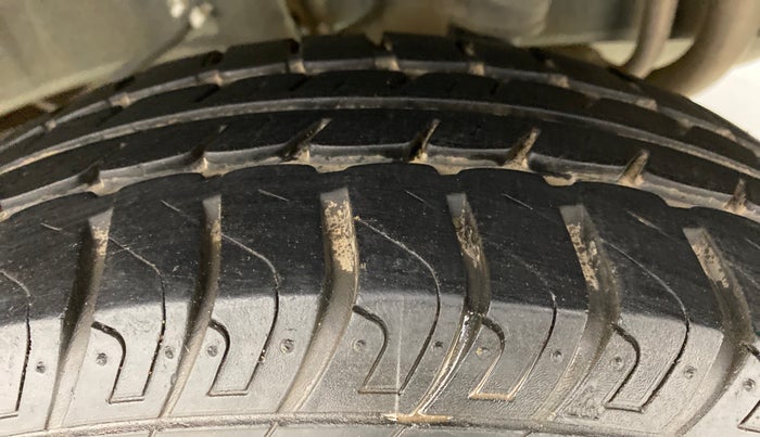 2015 Datsun Go A, Petrol, Manual, 25,206 km, Left Rear Tyre Tread