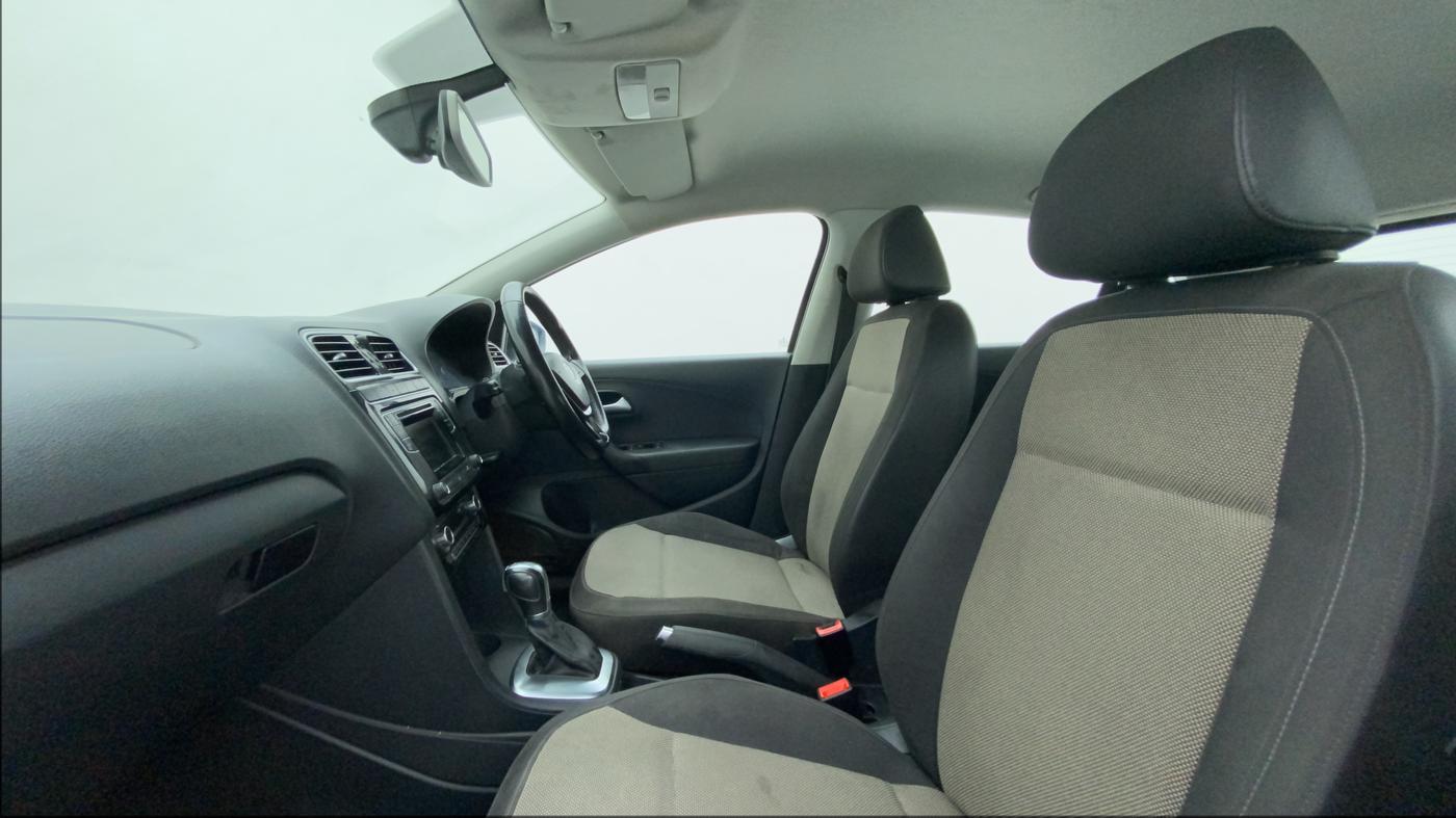2016 Volkswagen Polo GT TSI AT, Petrol, Automatic, 93,132 km, Right Side Front Door Cabin