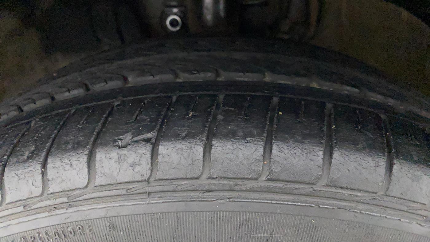 2016 Volkswagen Polo GT TSI AT, Petrol, Automatic, 93,132 km, Left Front Tyre Tread