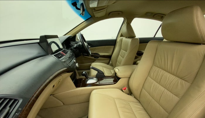 2010 Honda Accord 2.4L I-VTEC AT, Petrol, Automatic, 75,842 km, Right Side Front Door Cabin