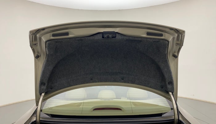 2010 Honda Accord 2.4L I-VTEC AT, Petrol, Automatic, 75,842 km, Boot Door Open