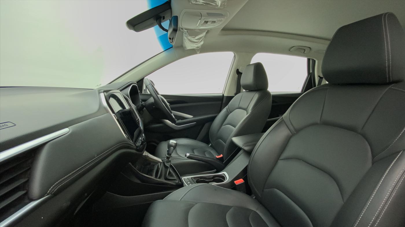 2020 MG HECTOR SHARP HYBRID 1.5 PETROL, Petrol, Manual, 26,162 km, Right Side Front Door Cabin