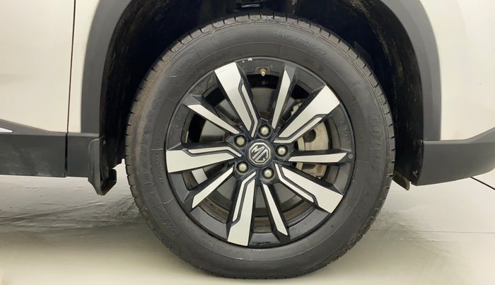 2020 MG HECTOR SHARP HYBRID 1.5 PETROL, Petrol, Manual, 26,162 km, Right Front Wheel