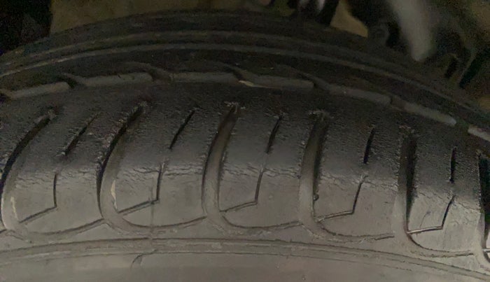 2017 Ford Ecosport TREND 1.5L DIESEL, Diesel, Manual, 38,957 km, Right Rear Tyre Tread