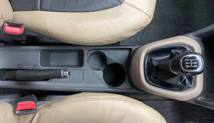 2016 Hyundai Grand i10 SPORTZ 1.2 KAPPA VTVT, Petrol, Manual, 78,273 km, Gear Lever