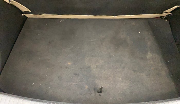 2016 Hyundai Grand i10 SPORTZ 1.2 KAPPA VTVT, Petrol, Manual, 78,273 km, Boot Inside