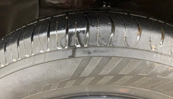 2016 Hyundai Grand i10 SPORTZ 1.2 KAPPA VTVT, Petrol, Manual, 78,273 km, Left Front Tyre Tread