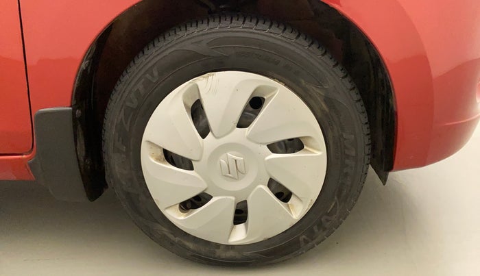 2014 Maruti Celerio VXI CNG, CNG, Manual, 1,03,454 km, Right Front Wheel