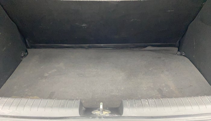 2015 Hyundai Elite i20 SPORTZ 1.2, Petrol, Manual, 93,408 km, Boot Inside