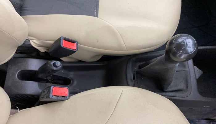 2016 Hyundai Eon SPORTZ, Petrol, Manual, 71,758 km, Gear Lever