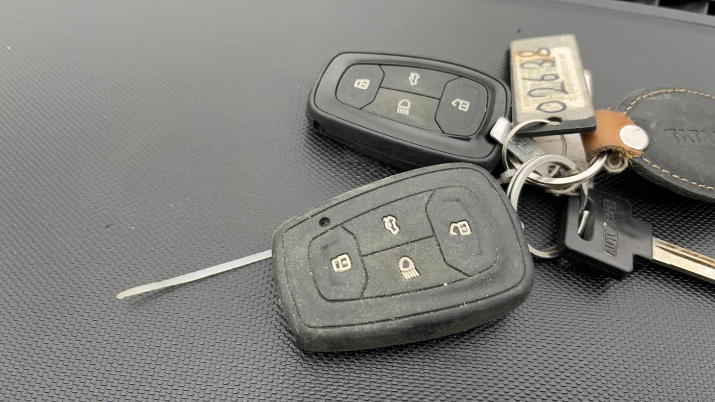 2019 Tata NEXON XZ PLUS PETROL, Petrol, Manual, 40,741 km, Key Close Up