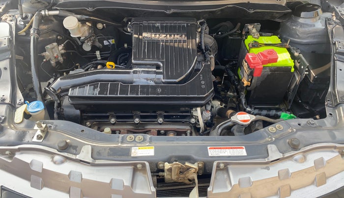 2016 Maruti Swift VXI, Petrol, Manual, 22,772 km, Engine View