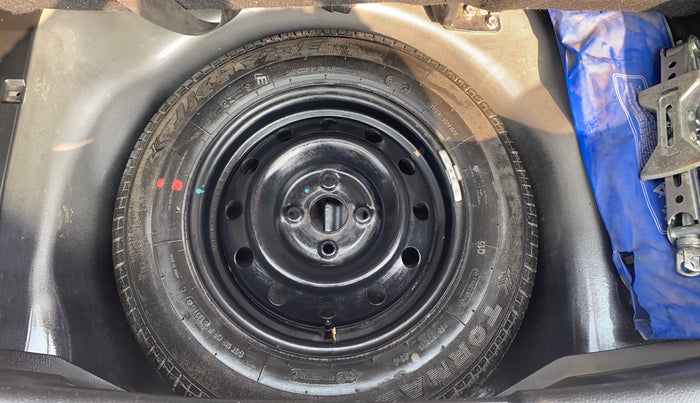 2016 Maruti Swift VXI, Petrol, Manual, 22,772 km, Spare Tyre