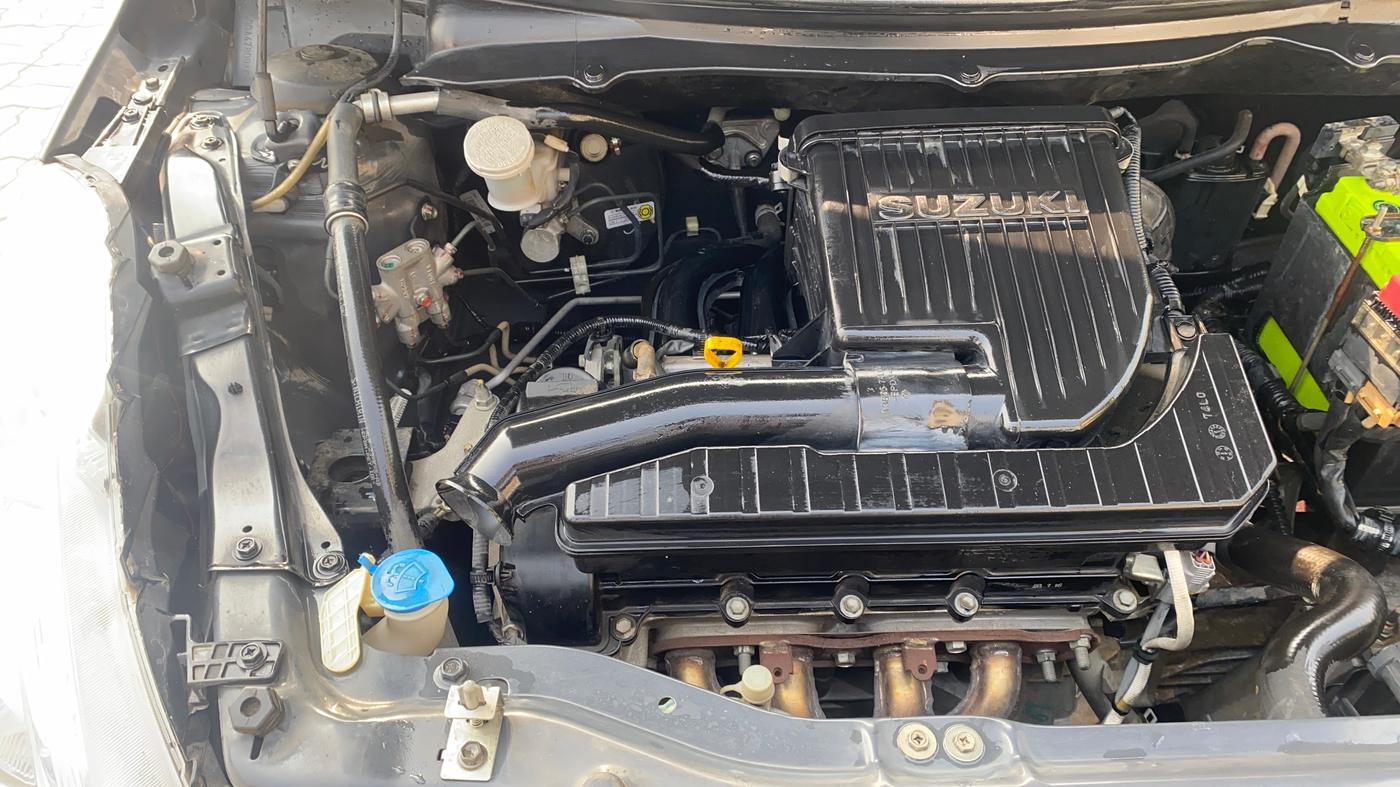 2016 Maruti Swift VXI, Petrol, Manual, 22,772 km, Engine View - Right