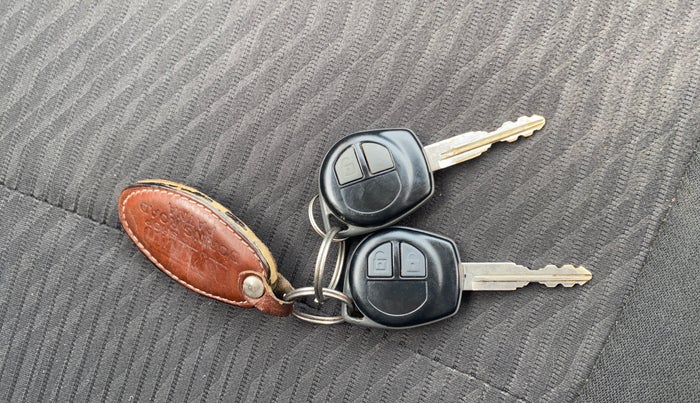 2016 Maruti Swift VXI, Petrol, Manual, 22,772 km, Key Close Up