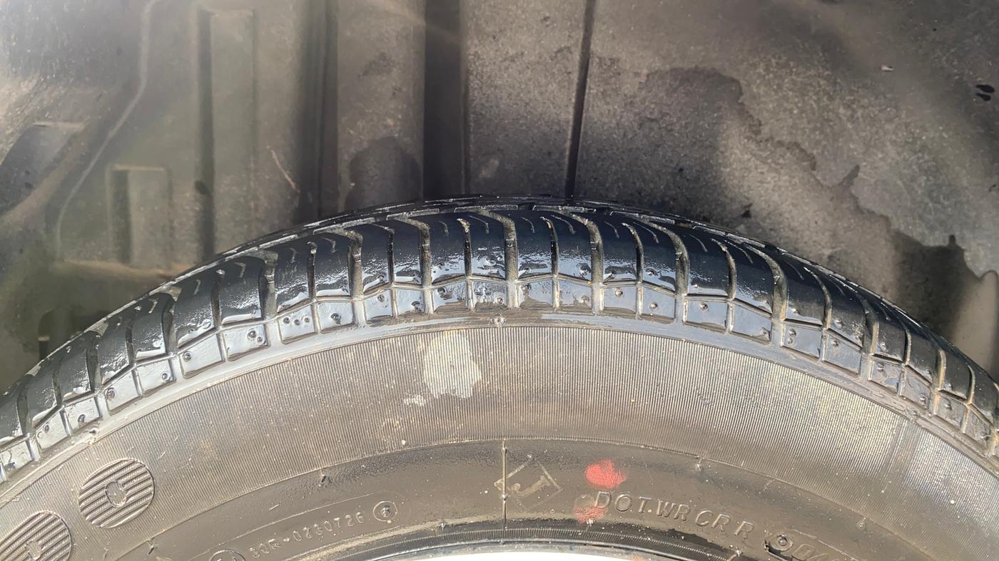 2016 Maruti Swift VXI, Petrol, Manual, 22,772 km, Right Rear Tyre Tread