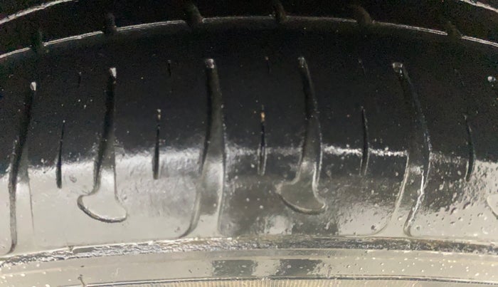 2019 Hyundai Grand i10 SPORTZ 1.2 KAPPA VTVT, Petrol, Manual, 28,503 km, Left Rear Tyre Tread