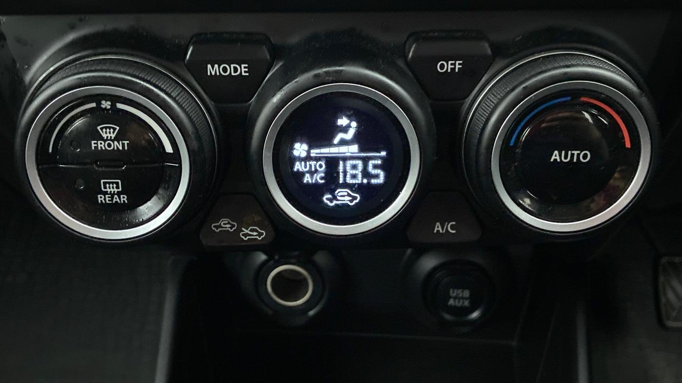 2018 Maruti Swift ZXI D, Petrol, Manual, 12,501 km, Automatic Climate Control