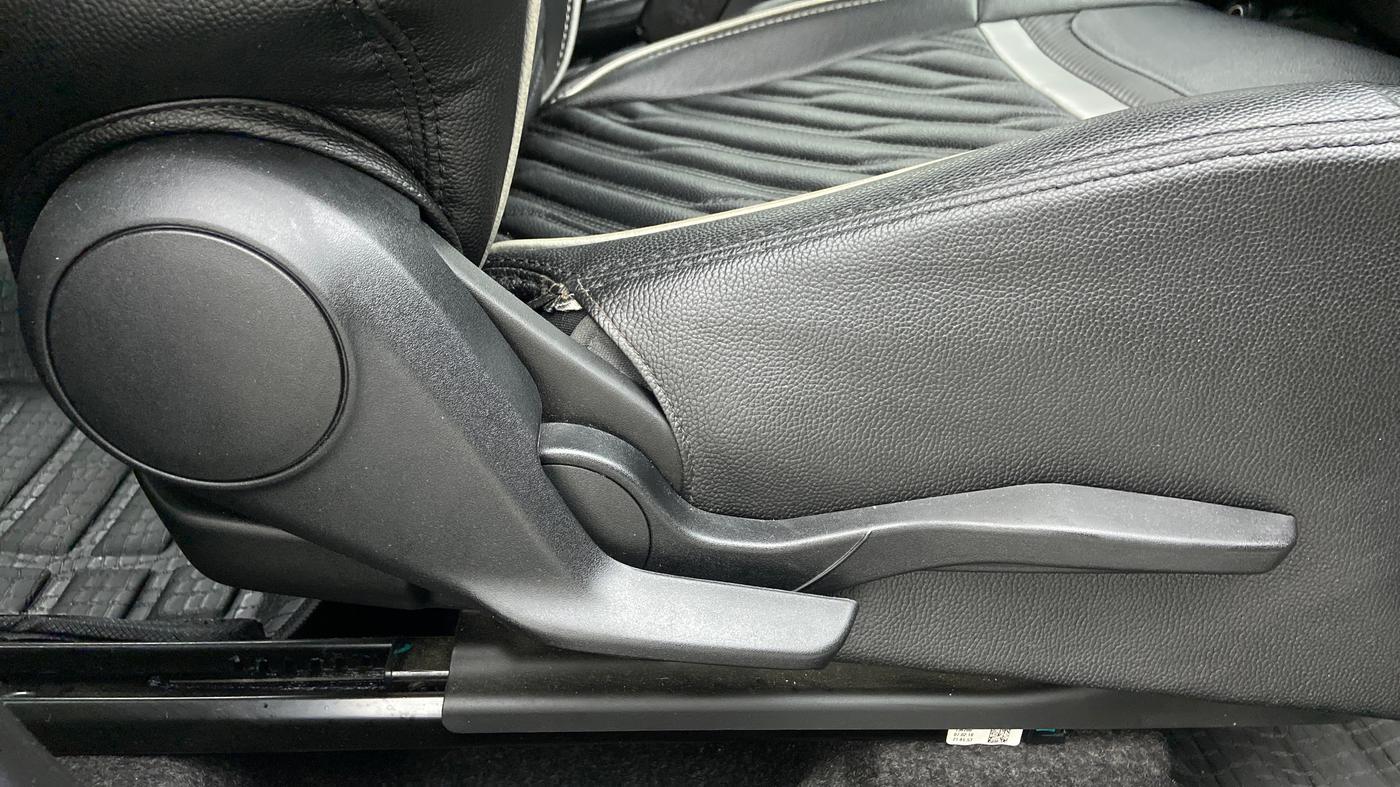 2018 Maruti Swift ZXI D, Petrol, Manual, 12,501 km, Driver Side Adjustment Panel