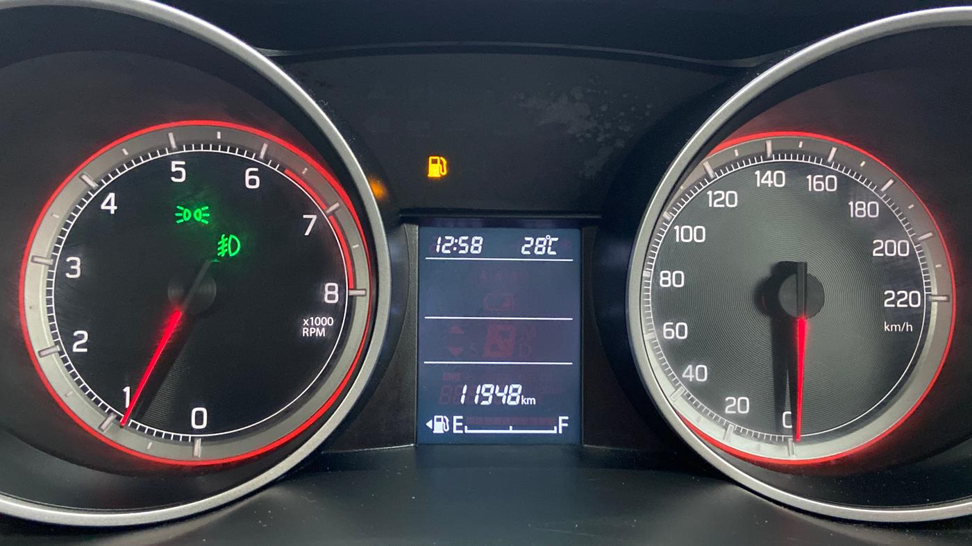 2018 Maruti Swift ZXI D, Petrol, Manual, 12,501 km, Odometer Image