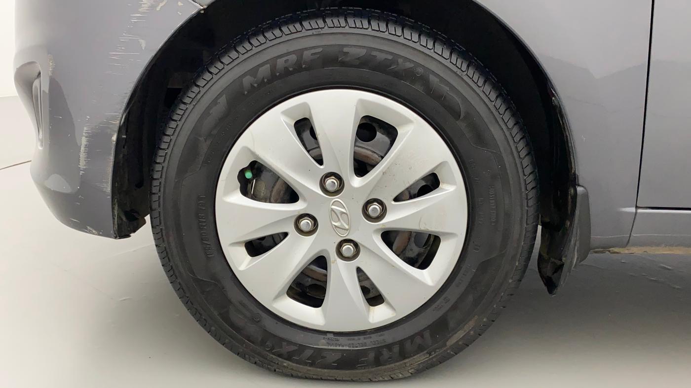 2011 Hyundai i10 MAGNA 1.2, Petrol, Manual, 42,099 km, Left Front Wheel