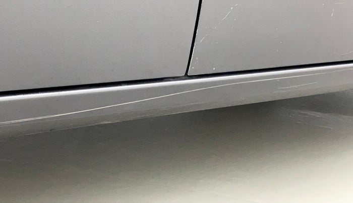 2011 Hyundai i10 MAGNA 1.2, Petrol, Manual, 42,099 km, Right running board - Minor scratches
