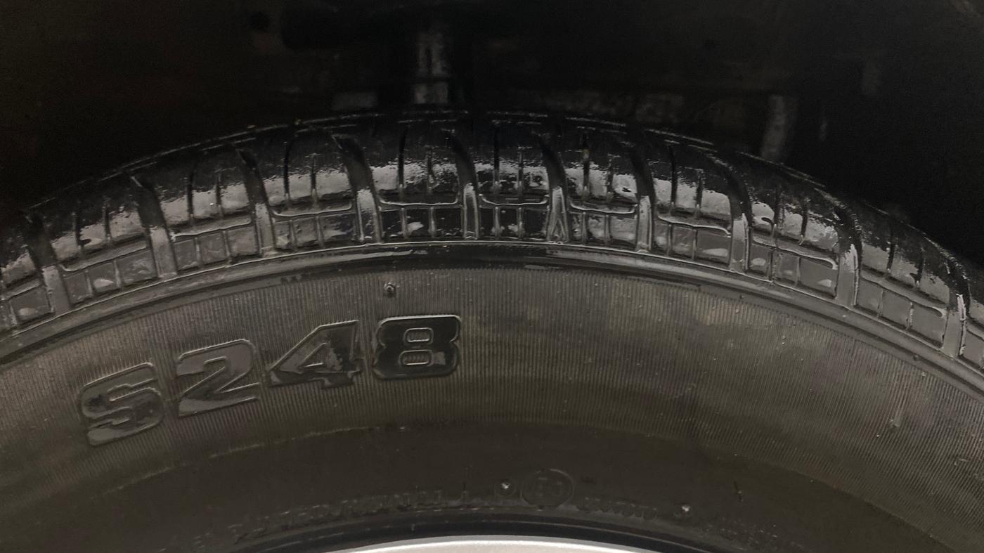 2016 Maruti Swift VDI (O), Diesel, Manual, 91,202 km, Right Front Tyre Tread