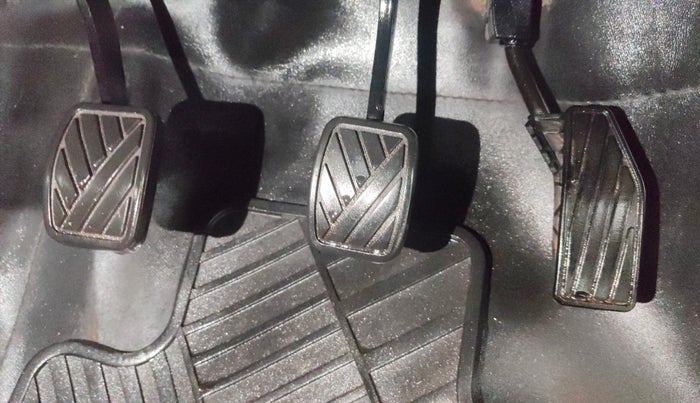 2018 Maruti Baleno DELTA PETROL 1.2, Petrol, Manual, 79,928 km, Pedals