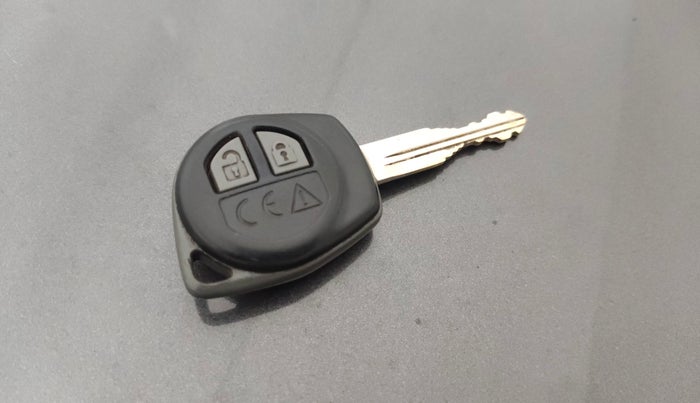 2018 Maruti Baleno DELTA PETROL 1.2, Petrol, Manual, 79,928 km, Key Close Up