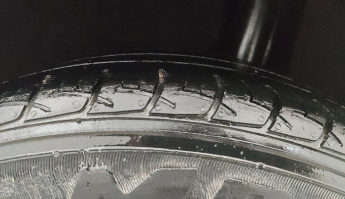 2018 Maruti Baleno DELTA PETROL 1.2, Petrol, Manual, 79,928 km, Left Rear Tyre Tread