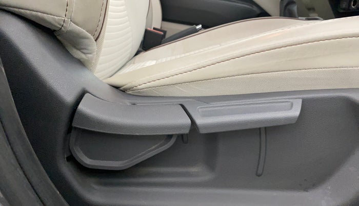 2023 Hyundai AURA SX 1.2 CNG, CNG, Manual, 29,240 km, Driver Side Adjustment Panel